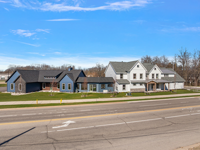 Showroom Showcase: 208 E 40th Street, Holland 49423